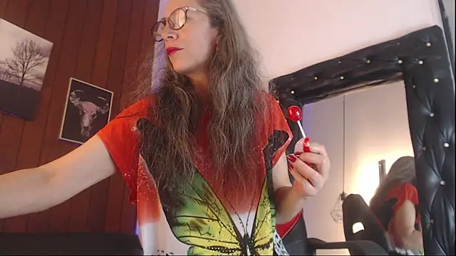 laurasofia45 online show from 02-10-26, 07:24