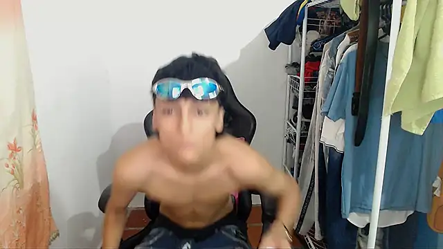 Snapshot of BOY_0914 chatting on 02-21-26, 05:53 BOY 0914 online show from 02-21-26, 05:53