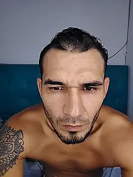 Snapshot of junior_men22 chatting on 02-19-26, 12:02 junior men22 online show from 02-19-26, 12:02