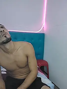 Snapshot of junior_men22 chatting on 02-22-26, 02:08 junior men22 online show from 02-22-26, 02:08