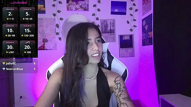 Snapshot of IvyStone_ chatting on 05-15-26, 11:47 IvyStone online show from 05-15-26, 11:47