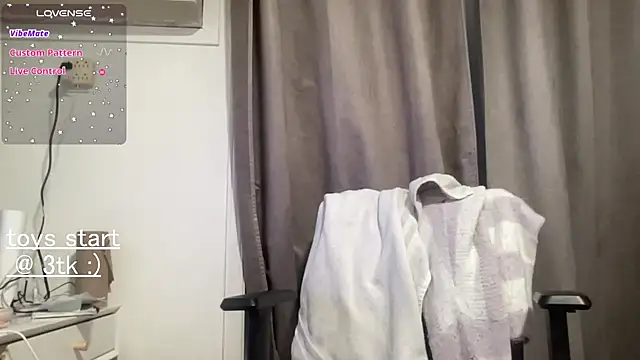 bloggirllaurel online show from 03-25-26, 11:25