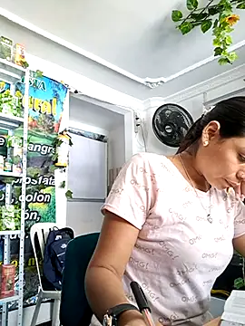 Snapshot of Tatianna_Loove_ chatting on 05-13-26, 03:41 Tatianna Loove online show from 05-13-26, 03:41