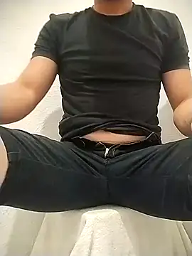 Reuss25 online show from 04-04-26, 01:56