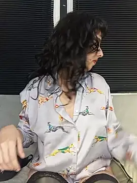 Snapshot of Eva_Err chatting on 02-12-26, 11:26 Eva Err online show from 02-12-26, 11:26