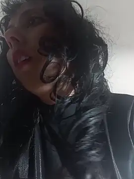 Snapshot of Eva_Err chatting on 02-05-26, 09:54 Eva Err online show from 02-05-26, 09:54