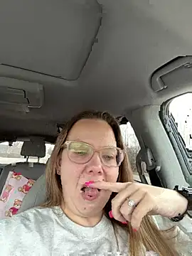 lickablelynn87 online show from 02-24-26, 03:24