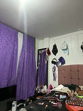 suky pou online show from 03-30-26, 02:24