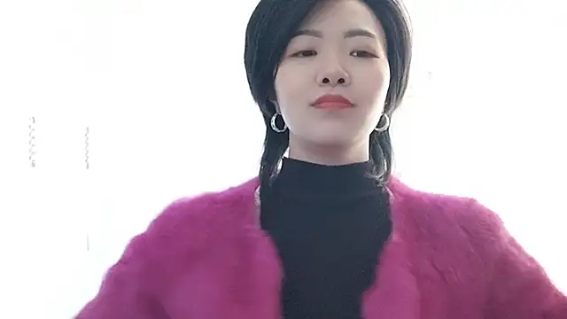 Snapshot of Nikishine chatting on 02-12-26, 06:24 Nikishine online show from 02-12-26, 06:24