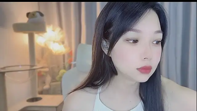 Snapshot of Yumi_yuni chatting on 05-07-26, 06:06 Yumi yuni online show from 05-07-26, 06:06