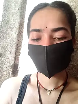 Sonali Bendre online show from 04-10-26, 02:51