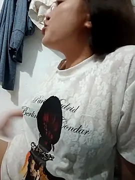 sushi-asa online show from 04-17-26, 01:58