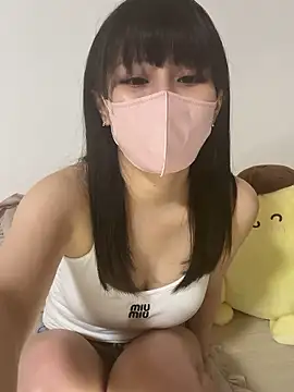 Mitsuki  jp online show from 06-18-26, 10:20