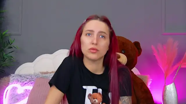 CrystalRedd online show from 04-06-26, 04:30