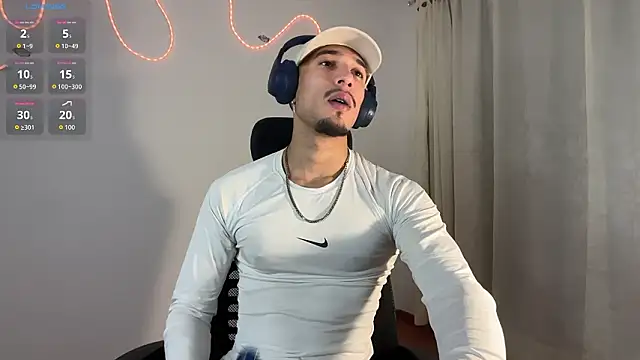 Snapshot of rafael_stone11 chatting on 02-25-26, 12:22 rafael stone11 online show from 02-25-26, 12:22