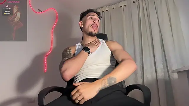 rafael stone11 online show from 04-07-26, 12:23