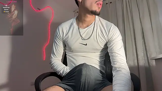 rafael stone11 online show from 04-12-26, 01:42