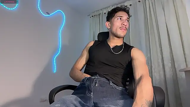 rafael stone11 online show from 03-10-26, 12:36