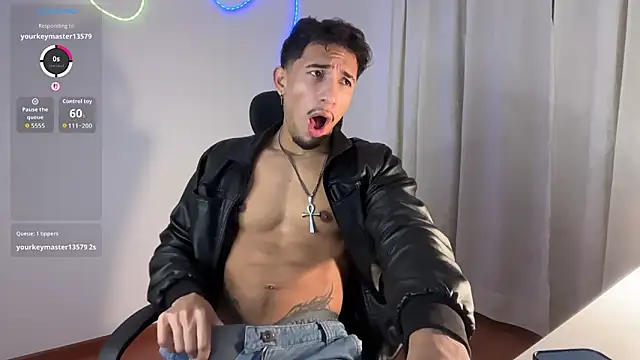 Snapshot of rafael_stone11 chatting on 02-13-26, 03:39 rafael stone11 online show from 02-13-26, 03:39