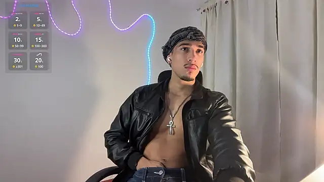 Snapshot of rafael_stone11 chatting on 02-09-26, 01:58 rafael stone11 online show from 02-09-26, 01:58