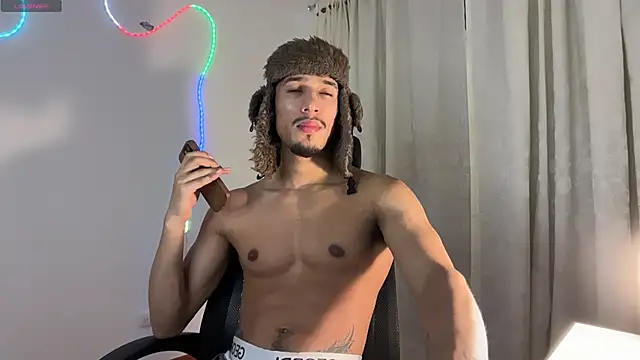 Snapshot of rafael_stone11 chatting on 02-28-26, 02:55 rafael stone11 online show from 02-28-26, 02:55