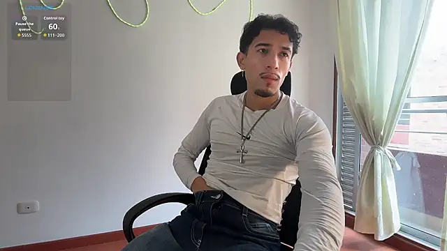 Snapshot of rafael_stone11 chatting on 02-07-26, 07:00 rafael stone11 online show from 02-07-26, 07:00