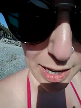Snapshot of Maya_Brooke chatting on 04-20-26, 04:08 Maya Brooke online show from 04-20-26, 04:08