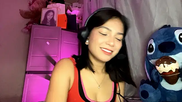 Snapshot of ConstancePorrini chatting on 02-16-26, 10:36 ConstancePorrini online show from 02-16-26, 10:36