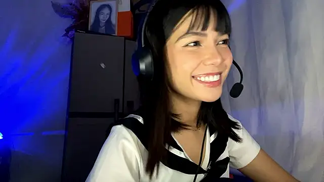 Snapshot of ConstancePorrini chatting on 02-11-26, 07:41 ConstancePorrini online show from 02-11-26, 07:41