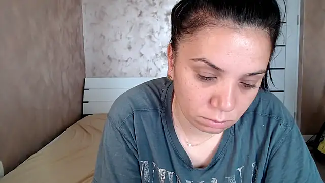 LorraGrey online show from 06-17-26, 03:17