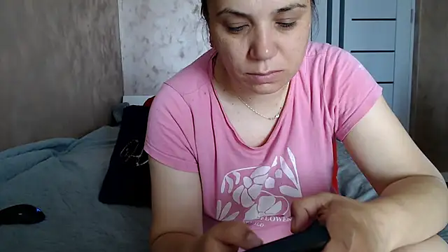 LorraGrey online show from 06-10-26, 06:14