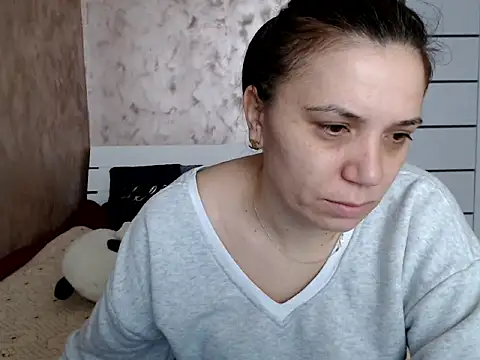 LorraGrey online show from 03-05-26, 06:32