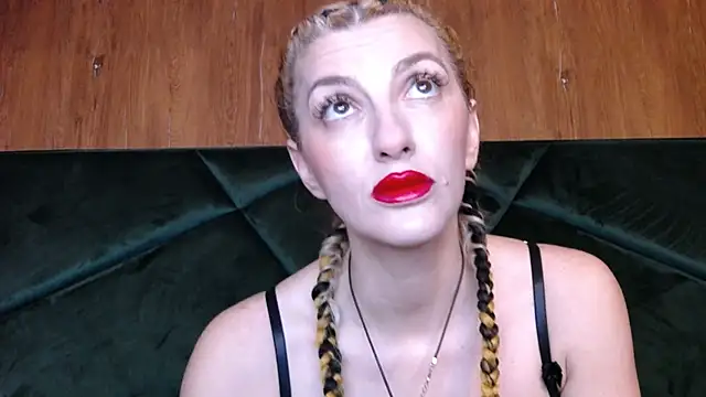 LannaQuinn online show from 02-26-26, 03:39