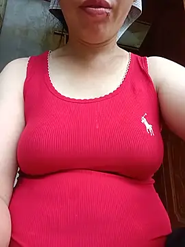 Snapshot of hot-luna- chatting on 06-16-26, 12:10 hot-luna- online show from 06-16-26, 12:10