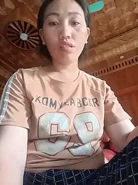 Snapshot of hot-luna- chatting on 05-16-26, 10:36 hot-luna- online show from 05-16-26, 10:36