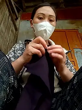 hot-luna- online show from 04-01-26, 01:08