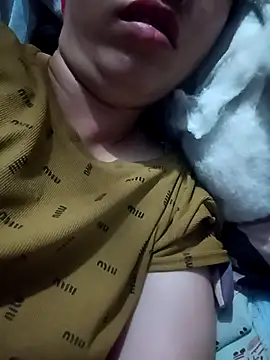 hot-luna- online show from 04-14-26, 10:26