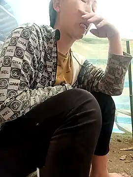 Snapshot of hot-luna- chatting on 02-20-26, 06:26 hot-luna- online show from 02-20-26, 06:26