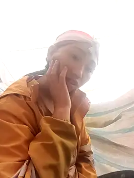 Snapshot of hot-luna- chatting on 02-11-26, 10:15 hot-luna- online show from 02-11-26, 10:15