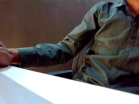 Indian-gentleman teen online show from 03-04-26, 03:42