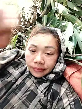 Snapshot of Bella-222 chatting on 03-31-26, 05:09 Bella-222 online show from 03-31-26, 05:09