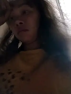 Snapshot of Bella-222 chatting on 03-18-26, 12:08 Bella-222 online show from 03-18-26, 12:08