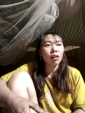 Snapshot of Bella-222 chatting on 03-17-26, 11:46 Bella-222 online show from 03-17-26, 11:46