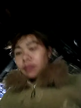 Snapshot of Bella-222 chatting on 03-09-26, 03:43 Bella-222 online show from 03-09-26, 03:43