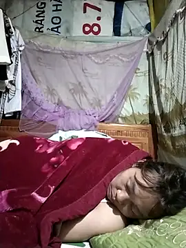 Snapshot of Bella-222 chatting on 03-07-26, 09:31 Bella-222 online show from 03-07-26, 09:31