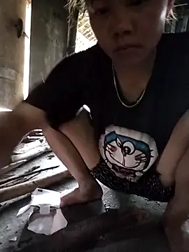 Snapshot of Bella-222 chatting on 04-10-26, 04:08 Bella-222 online show from 04-10-26, 04:08