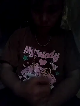 Snapshot of Bella-222 chatting on 03-16-26, 04:20 Bella-222 online show from 03-16-26, 04:20