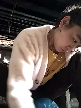 Snapshot of Bella-222 chatting on 03-10-26, 04:49 Bella-222 online show from 03-10-26, 04:49