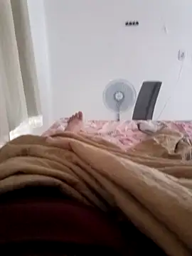 Snapshot of TropBig chatting on 02-13-26, 10:26 TropBig online show from 02-13-26, 10:26