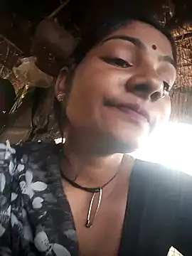 Snapshot of Hotty_raghni chatting on 02-12-26, 04:12 Hotty raghni online show from 02-12-26, 04:12